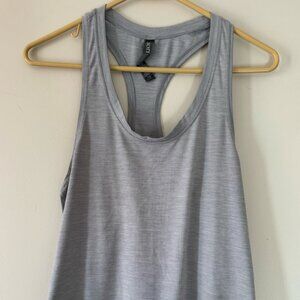 Vuori Lux Performance Tank Top Womens Medium Heather Gray Racerback Performance